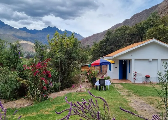 In Nature In Sacred Valley With Mountain Views *