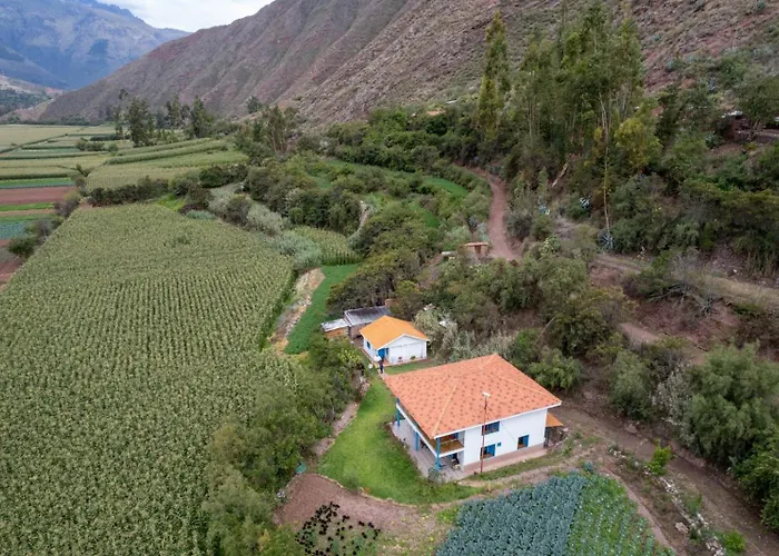 In Nature In Sacred Valley With Mountain Views *